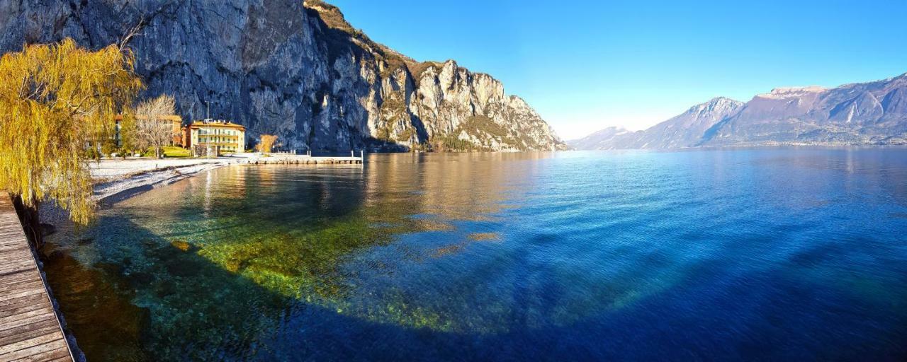 Campione Splendid View By Gardadomusmea Leilighet Campione del Garda Eksteriør bilde
